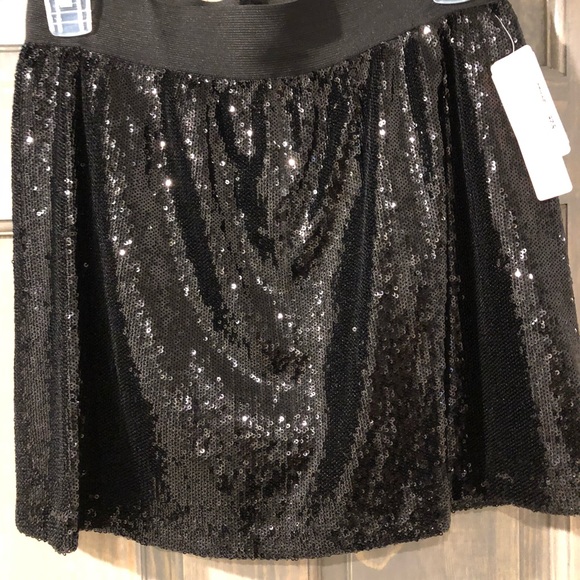 Black sequined mini skirt - Picture 2 of 3